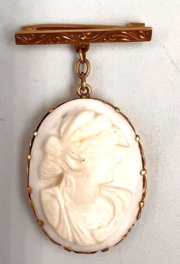 Antique Antique Art Deco 14CT Gold Bar Brooch & Hanging Shell Cameo