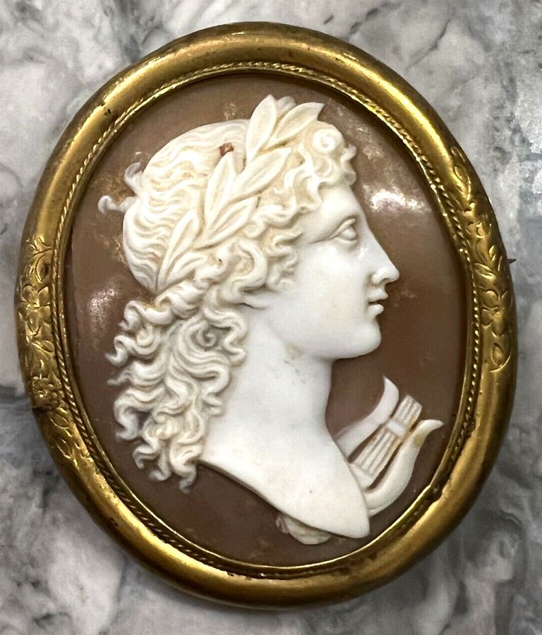 Antique Antique Pinchbeck 19th C Large Shell Cameo Brooch Exquisite carving Hebe & Lyre