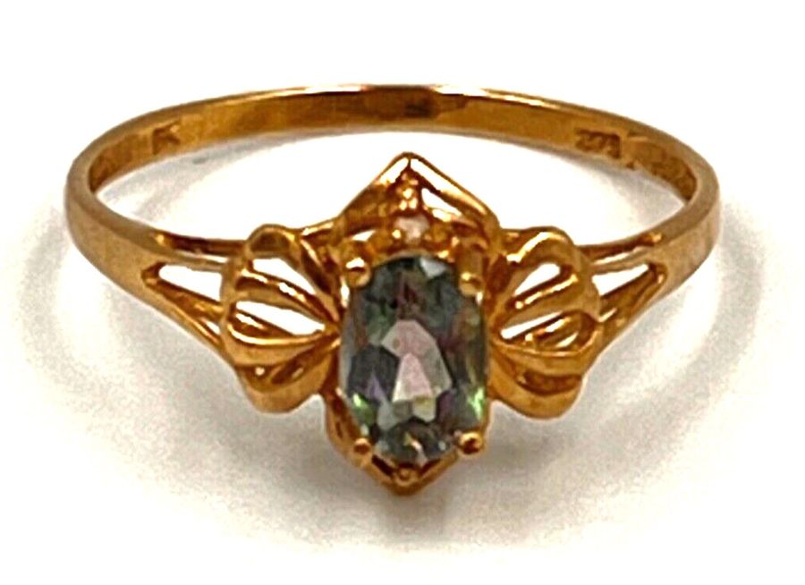 Antique Vintage 9CT gold Ring Colour Changing stone & 2 Diamonds size O 1/2