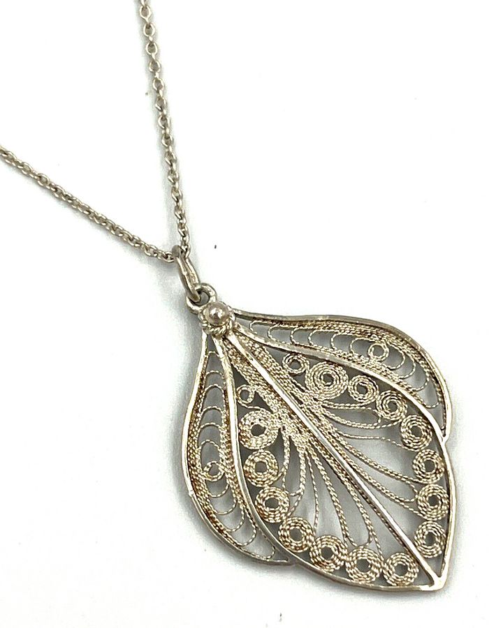 Antique Vintage Solid Silver Fine Hand Made Filigree Leaf Pendant on Silver 925 Chain