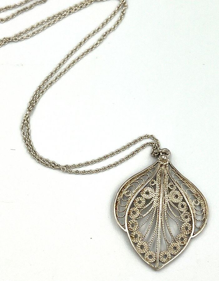 Antique Vintage Solid Silver Fine Hand Made Filigree Leaf Pendant on Silver 925 Chain