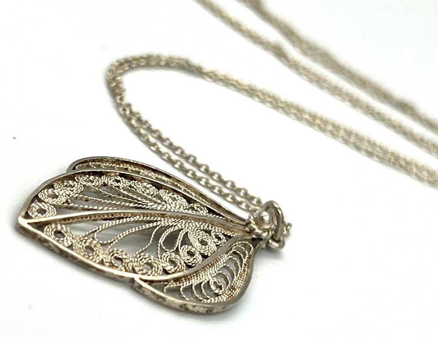 Antique Vintage Solid Silver Fine Hand Made Filigree Leaf Pendant on Silver 925 Chain