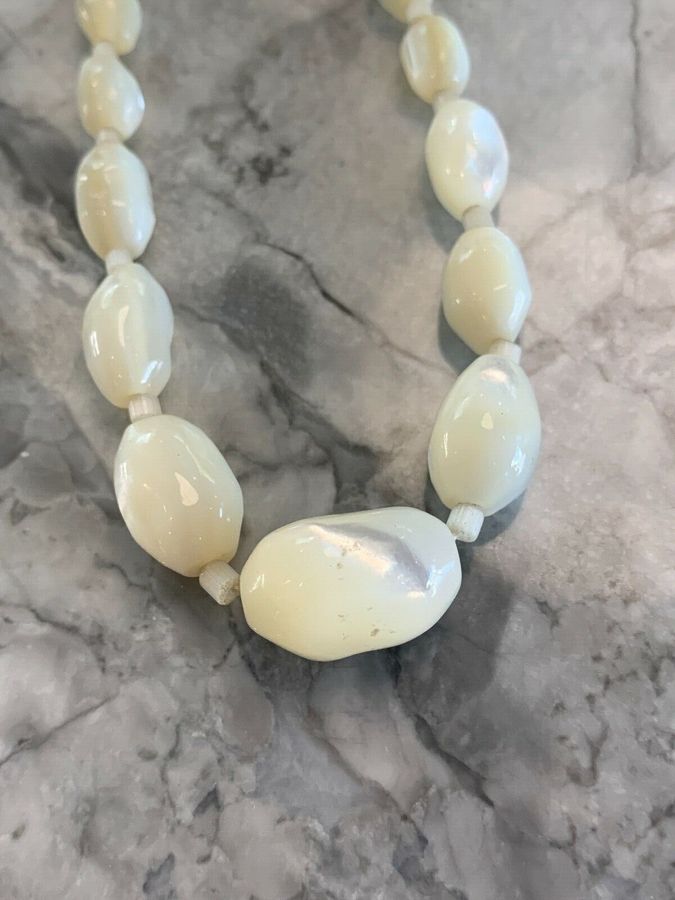 Antique Vintage Art Deco Mother of Pearl Necklace Choker  Graduated Carved Beads