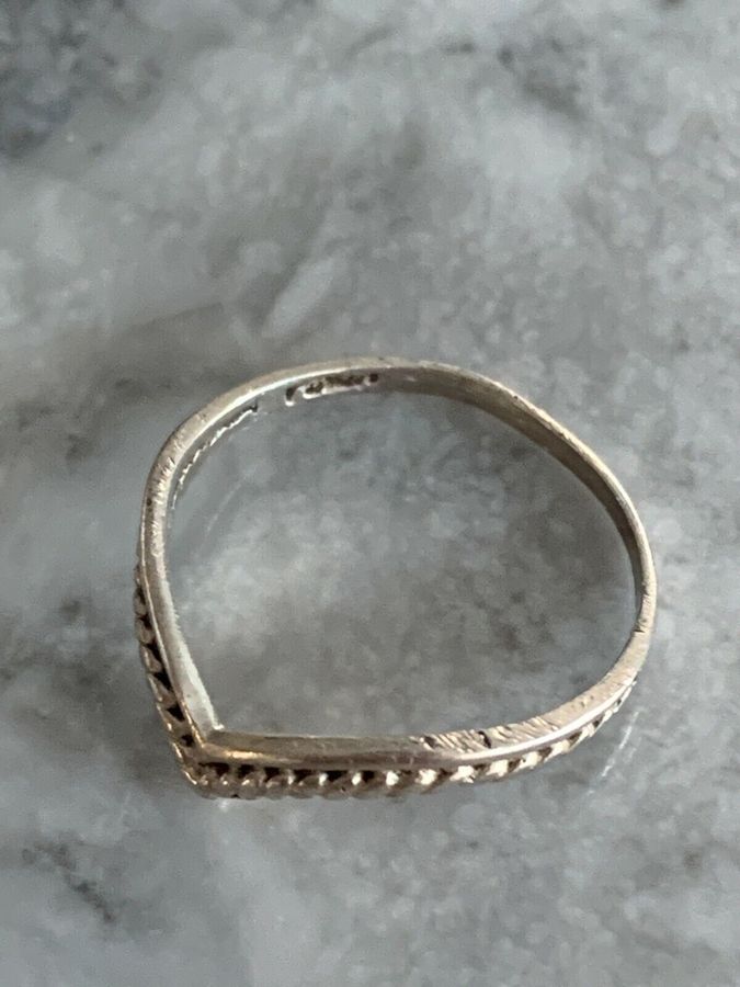 Antique Vintage Silver Hallmarked Wishbone Ring Size O