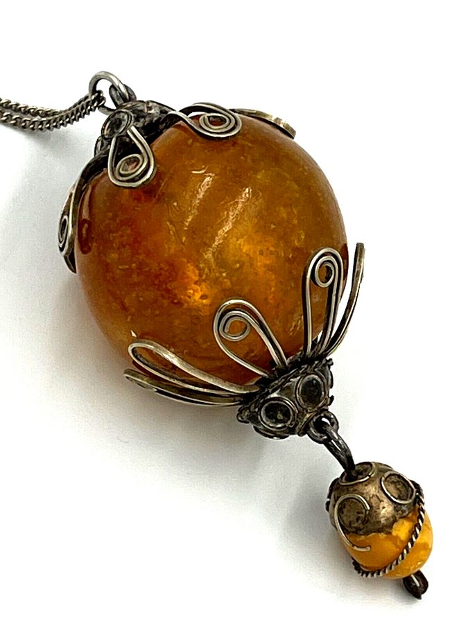 Antique Antique Arts & Crafts Natural Amber Pendant Solid Silver Long Chain