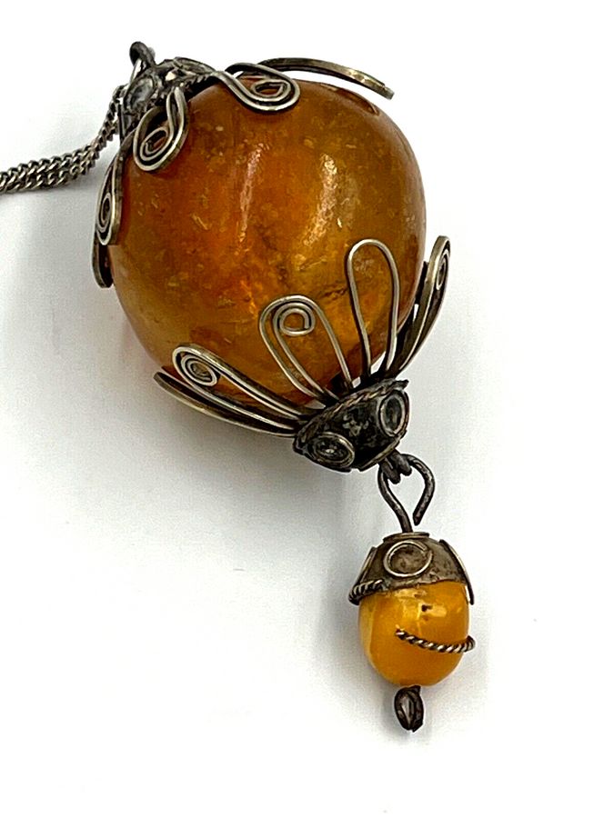 Antique Antique Arts & Crafts Natural Amber Pendant Solid Silver Long Chain