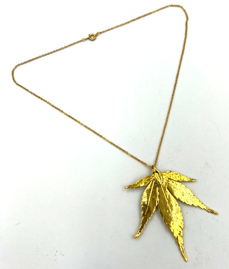 Antique Vintage Leaf Pendant Necklace Large Very Eye catching