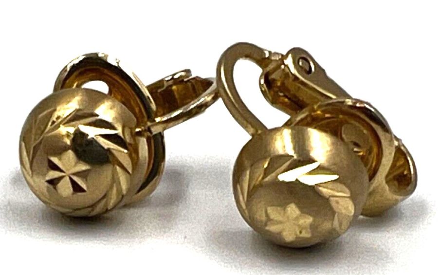 Antique Vintage Gold Tone Clip on Earrings