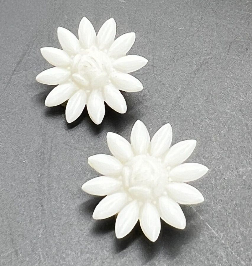 Antique Vintage Bakelite Earrings Clip On Daisy Flower