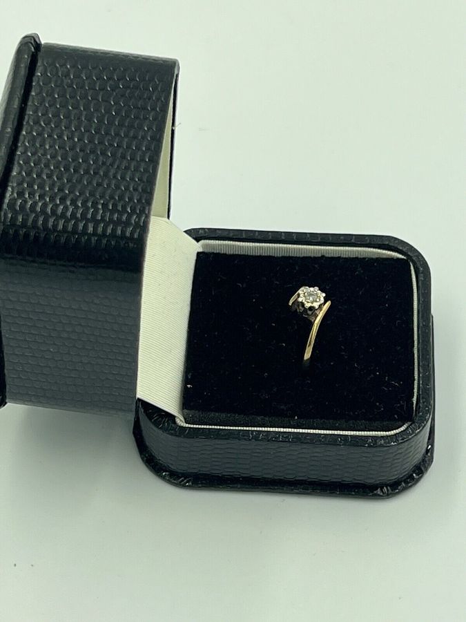 Antique 9CT Gold Solitaire Ring Set with a Diamond  Vintage