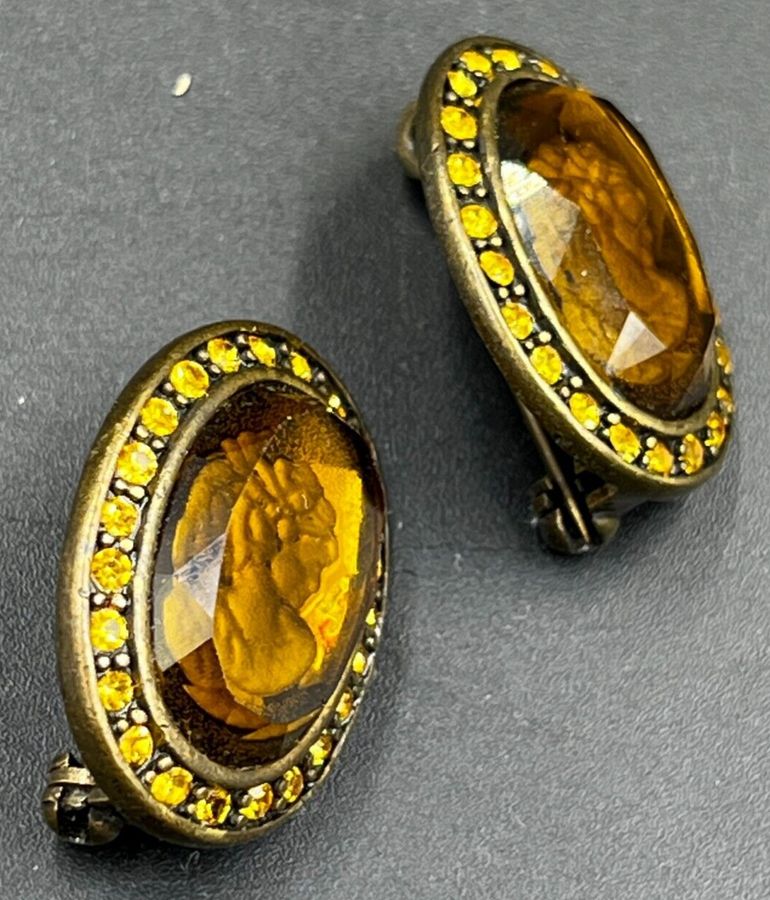 Antique Pair Vintage Czech Amber Intaglio Cameo Brooches