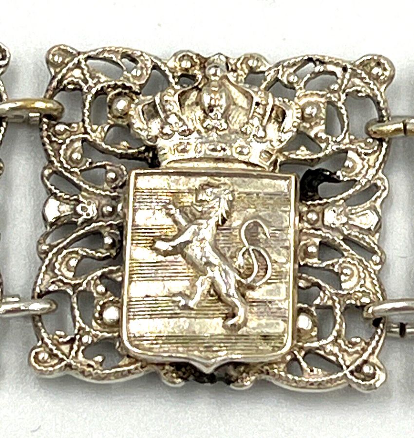 Antique Rare Antique Silver Linked Filigree Bracelet Lion Crest Shield & Crown & 2 Lions