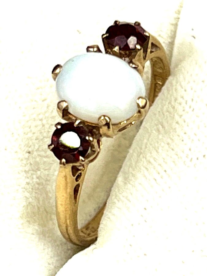 Antique Vintage 9CT Gold Ring Cabochon Opal  & Garnet Ring Art Deco  size M