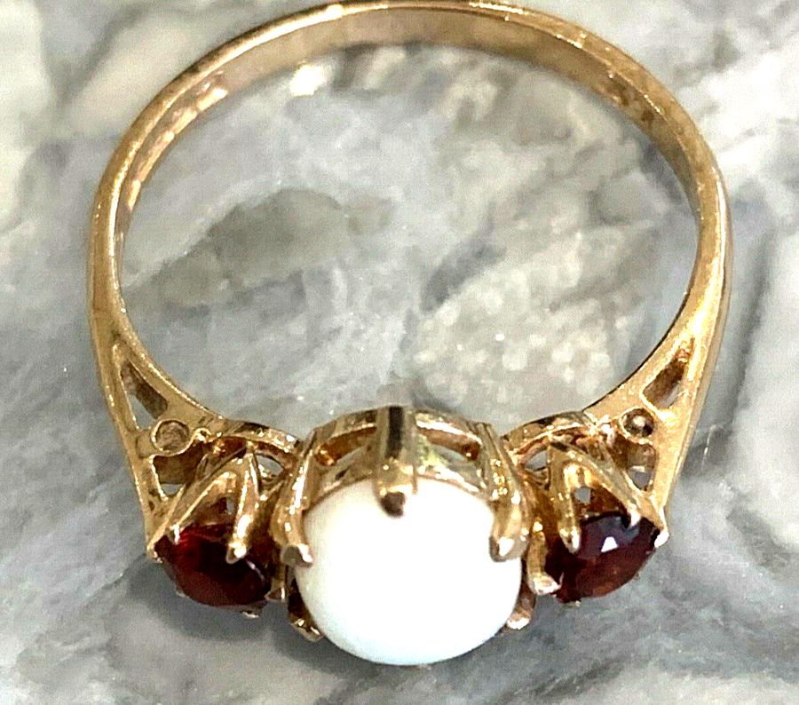 Antique Vintage 9CT Gold Ring Cabochon Opal  & Garnet Ring Art Deco  size M