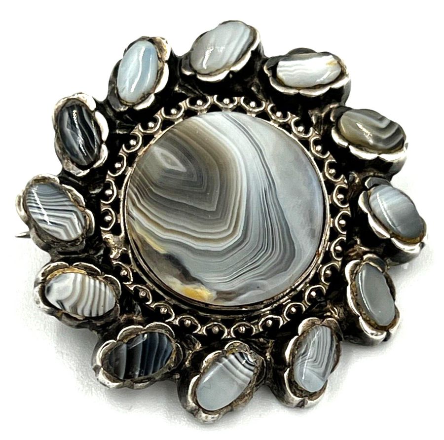 Antique Antique Victorian Silver Brooch Set with a Large Banded Agate & 12 Oval Smaller