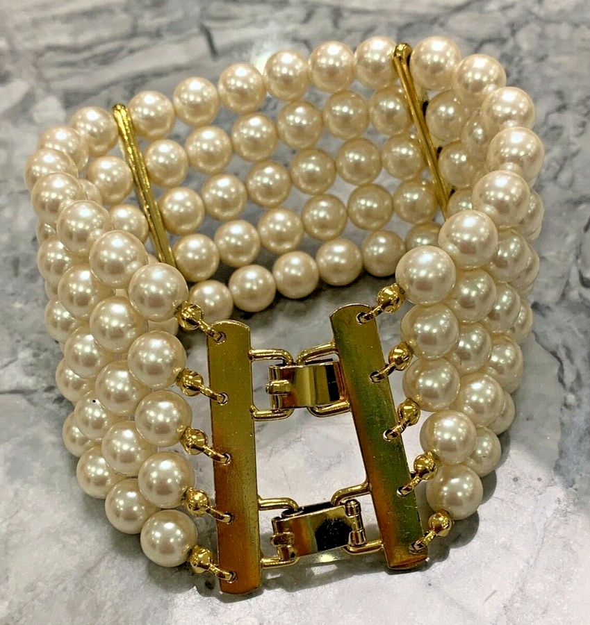 Antique Pearl Bracelet with Unusual Clasp