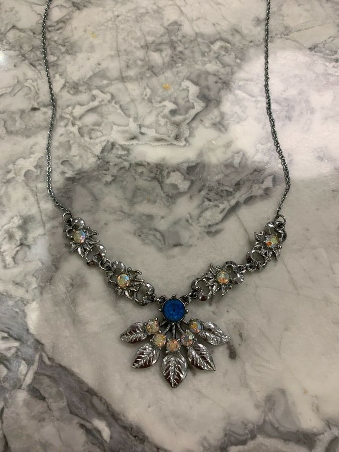 Antique Vintage Art Deco Necklace set with Aurora Borealis Stones and Czech Blue