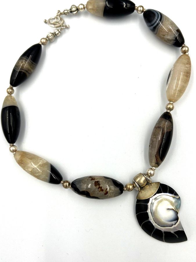 Antique Vintage Ammonite Agate & Banded Agate Necklace Mounted in Solid Silver