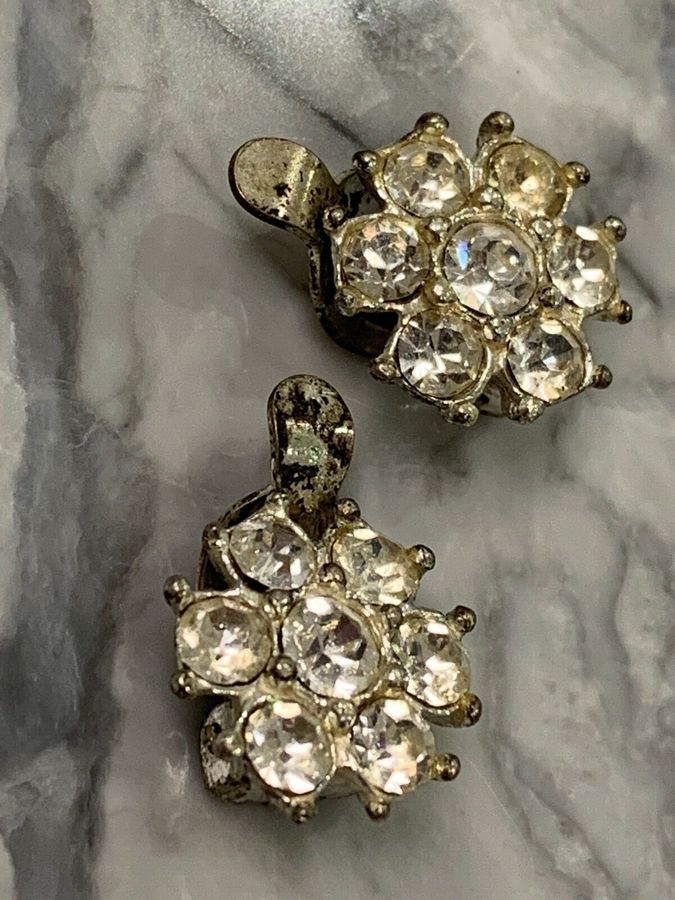 Antique Earrings Flower Shaped