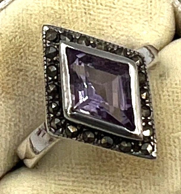 Antique Antique Art Deco Sterling Silver Amethyst & Marcasite Ring Size S