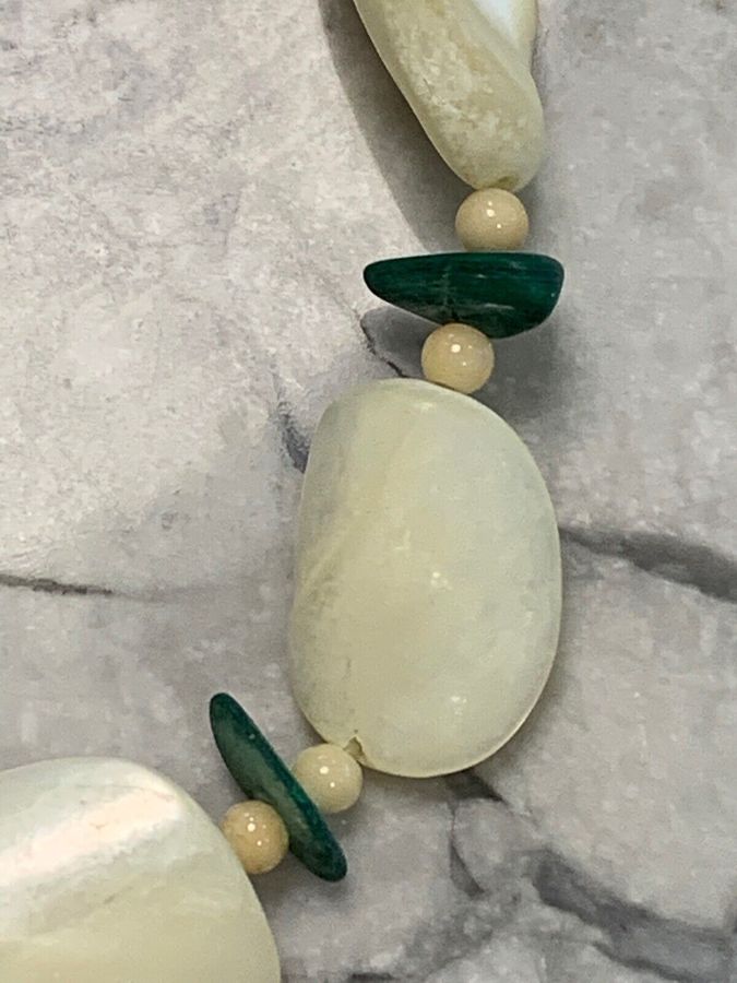 Antique Vintage Art Deco Mother of Pearl and Malachite Choker Necklace