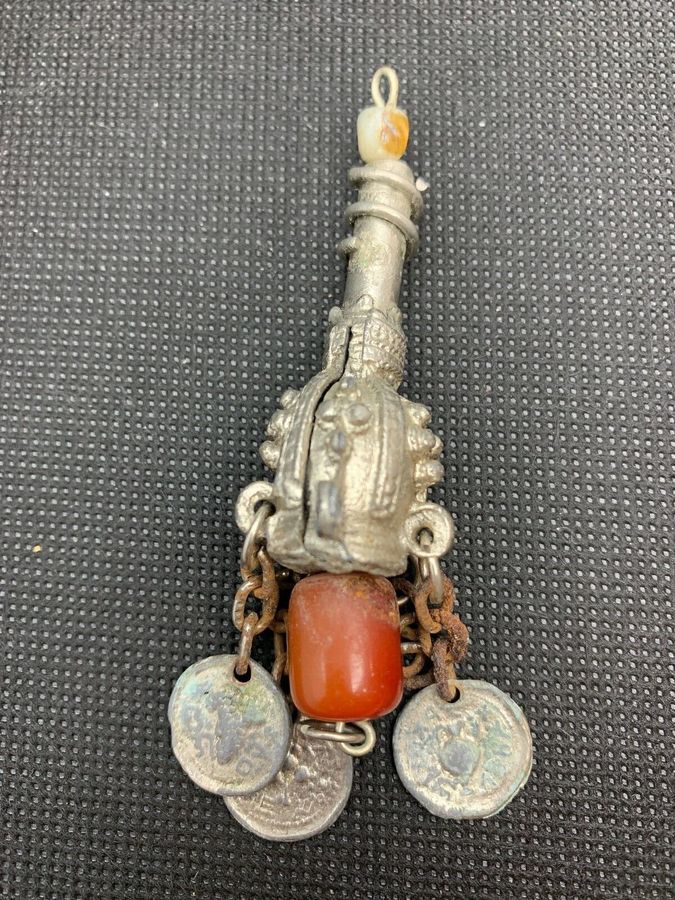 Antique Vintage Amber and Agate Chinese Opium Long Pendant