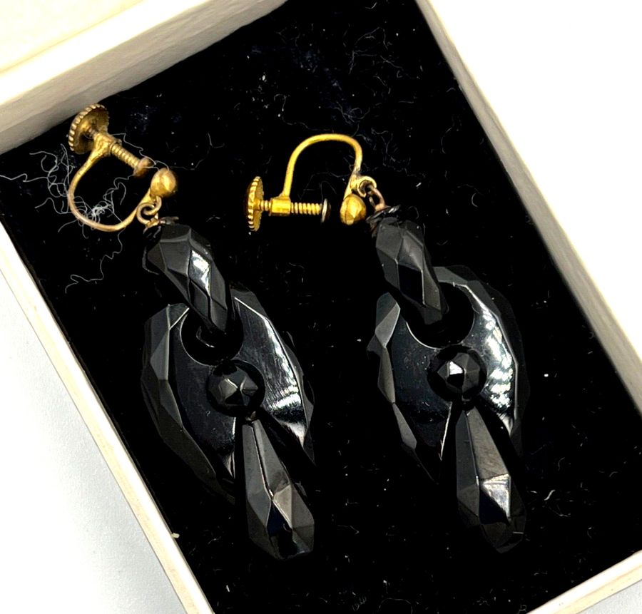 Antique Victorian Earrings Whitby Jet Hand Carved Dangle Screw Back Faceted Antique