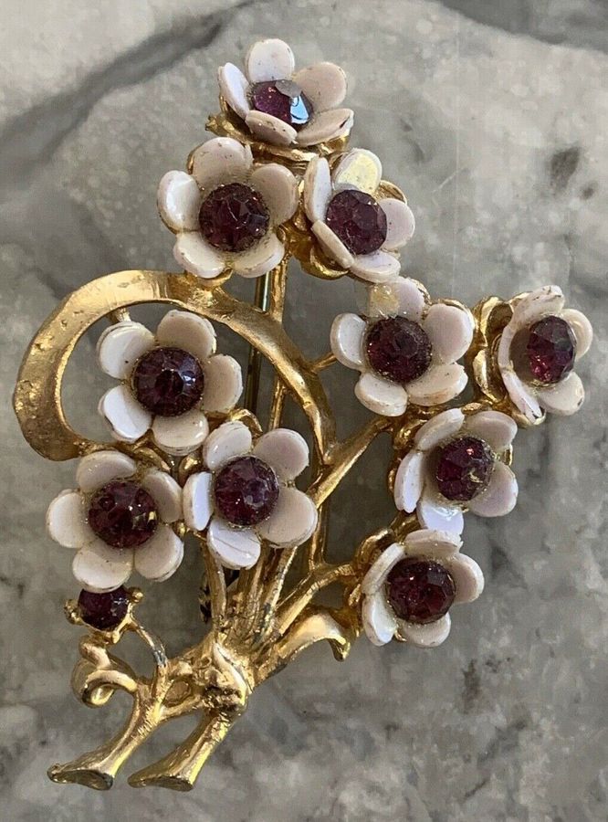 Antique Amethyst Brooch Pin Depicting Flowers