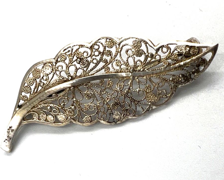 Antique Superb Quality Vintage Sterling Silver 935 Filigree Leaf  Brooch