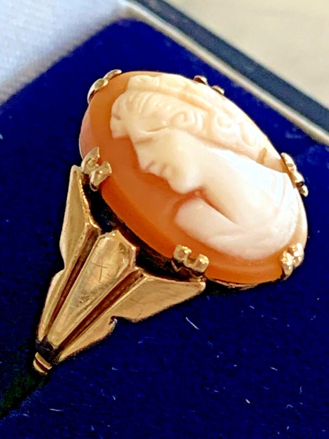 Antique Art deco 9CT Gold Cameo Shell Ring Hallmarked