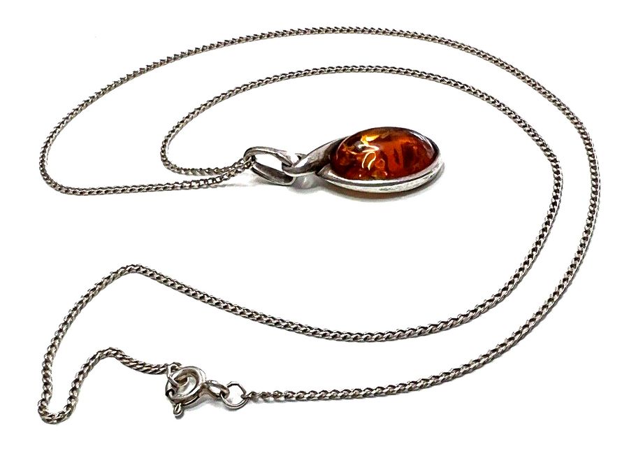 Antique Art Deco Natural Amber Pendant with Silver Twist Mount Silver Chain