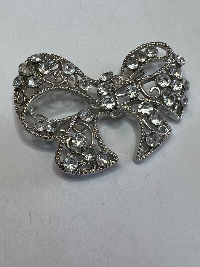 Antique Vintage Bow Brooch Pin