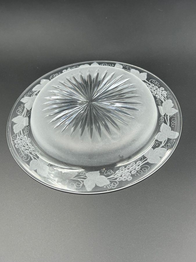 Antique Antique Victorian Ice Plate Etched with Grapes and Vine Starburst Centre