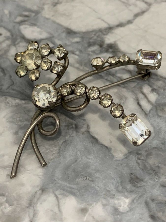 Antique Vintage Art Deco Austrian Silver Plated Brooch set with Emerald Cut Stones