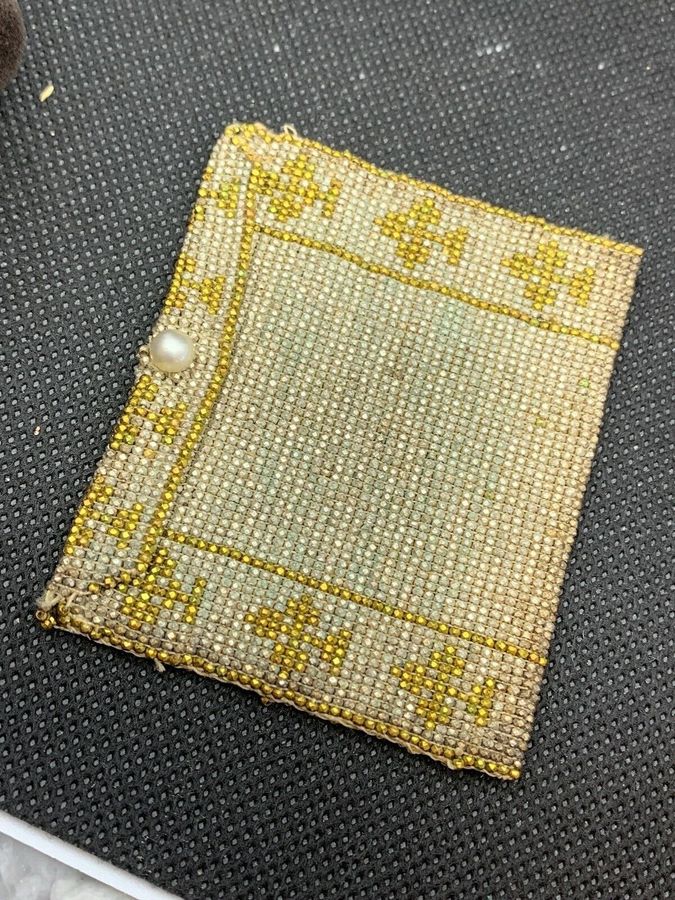 Antique Vintage Art Deco 1920s Beaded Purse Bag Pearl Fastening 4 leaf Clover