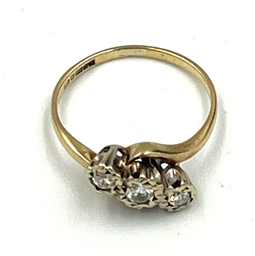 Antique 9CT Gold and diamond ring Hallmarked Set with 3 Diamonds Size K