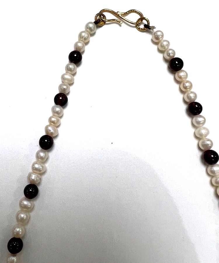 Antique Antique Art Deco Natural Garnet & Natural Pearl Necklace with Rolled Gold Clasp