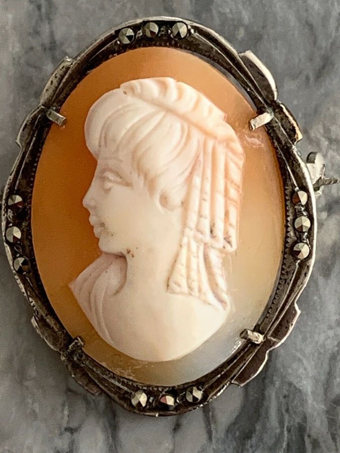 Antique Antique Hand Carved Shell Cameo Brooch Pendant  Solid Silver Mount Italian