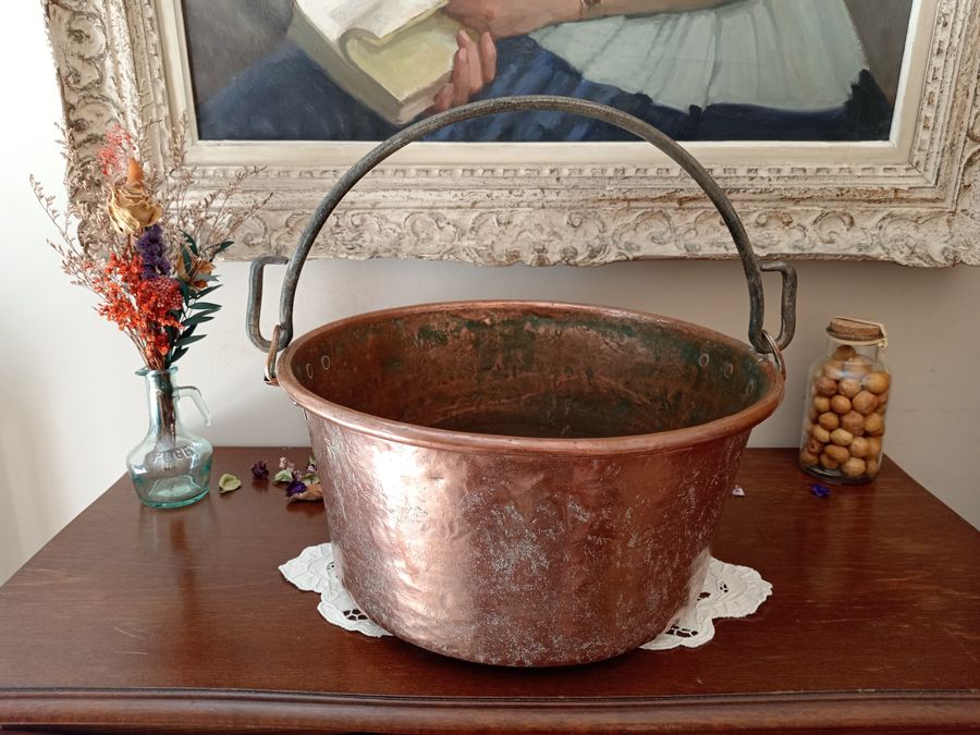 Large antique copper pot 3.5 kg handmade, wrought iron handle