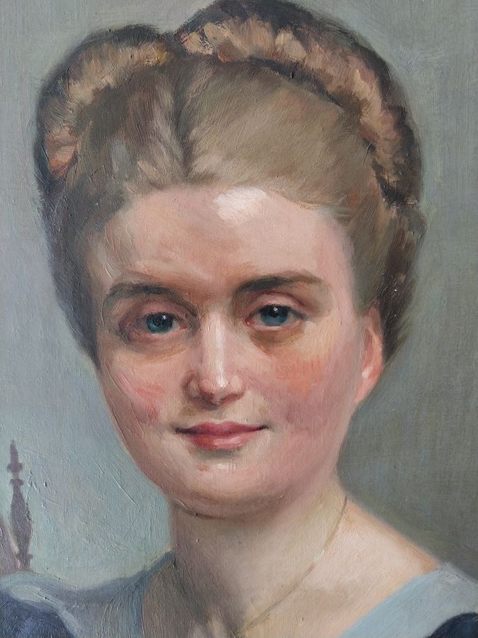 Antique Oil painting on canvas by Raymond Lheureux (1890-1965), 'Françoise', daughter of the artist circa 1940