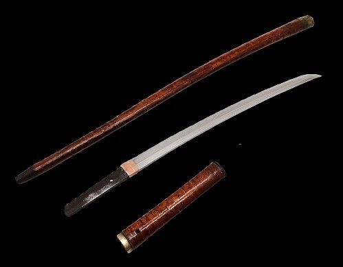 Antique Antique Japanese Meiji shikomizue sword wakizashi 16thc blade in Meiji period 19thc Kabazaiku Cherry bark mounts, Asian knife