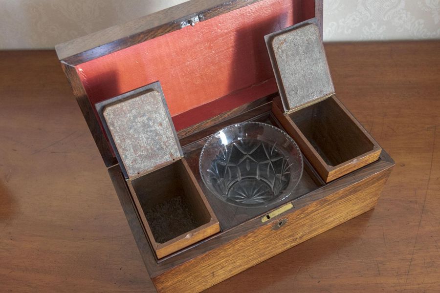 Antique George III antique mahogany tea caddy with cut glass mixing bowl