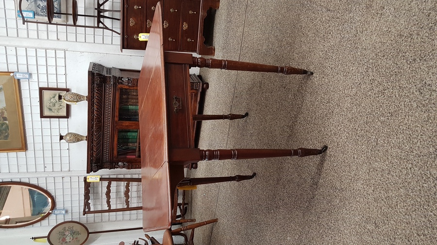 Antique Victorian Pembroke Table 