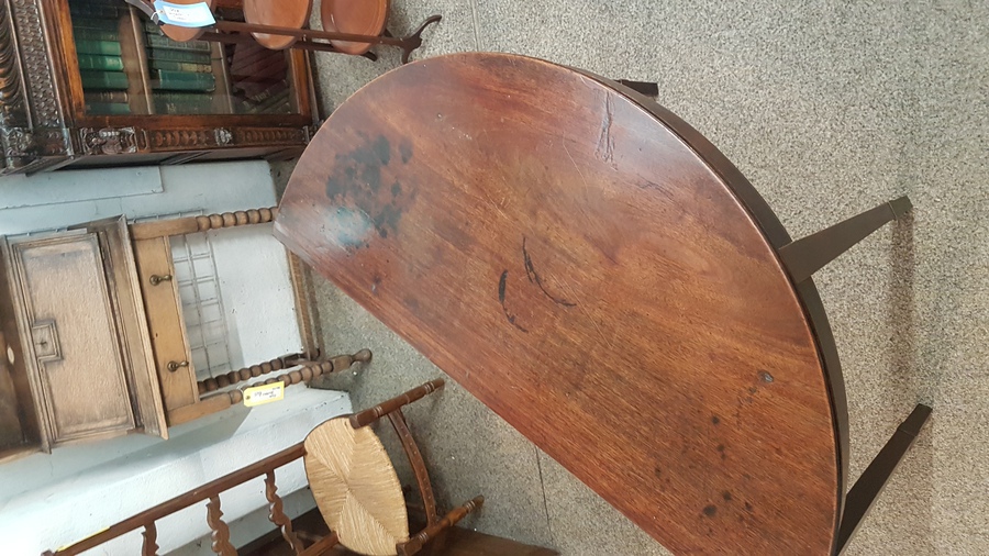 Antique Antique Side Table 