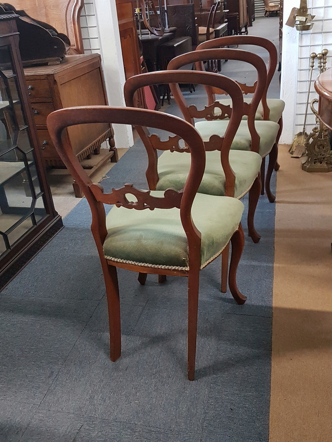 Antique 4 Antique Dining Chairs
