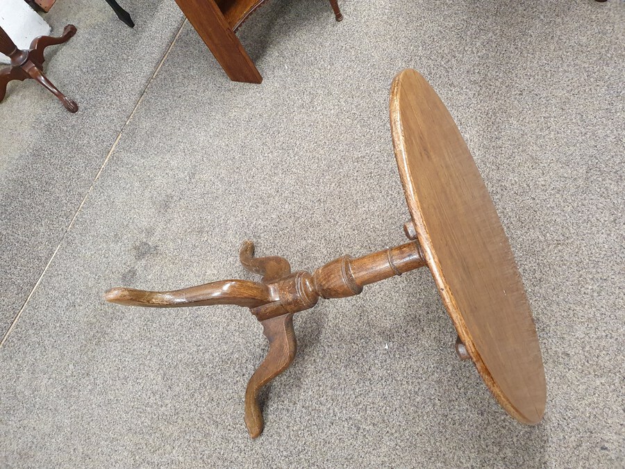 Antique Antique Georgian Elm Tripod Table 