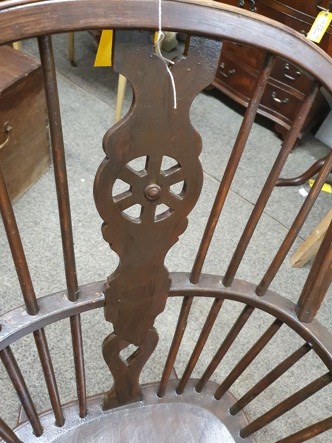 Antique Vintage Windsor Country Rocking Chair 