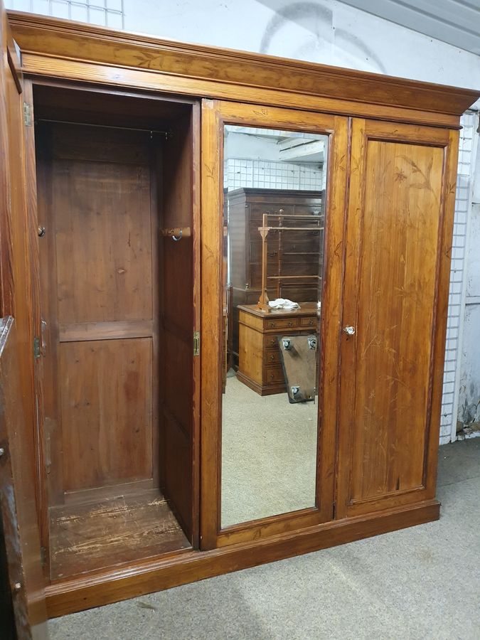 Antique Antique Victorian Howard & Sons Pitch Pine Mirror Door Wardrobe 