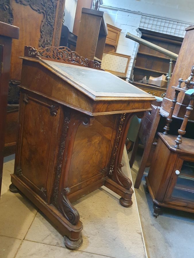 Antique Good Antique 19thC Walnut Davenport Writing Desk 