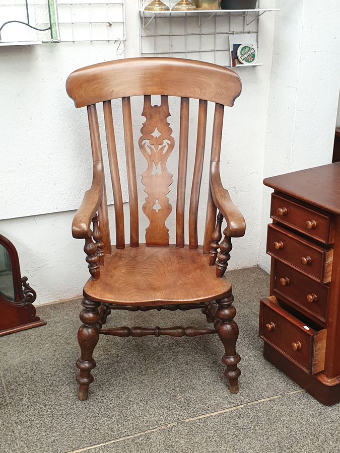 Good Large Antique 19thC Victorian Windsor Chair Armchair